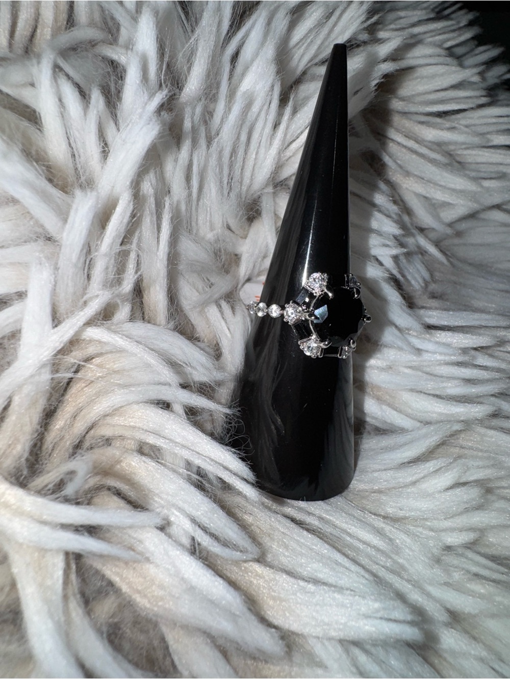 4 HOUR SALE ONLY ❤️ Bomb Party Ring - Picture 3 of 5